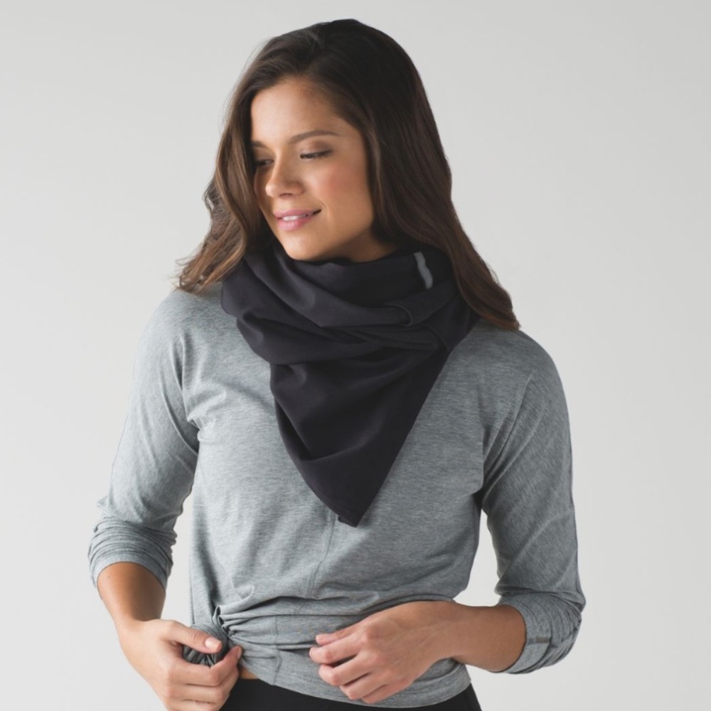 Lululemon Vinyasa Scarf Black OS